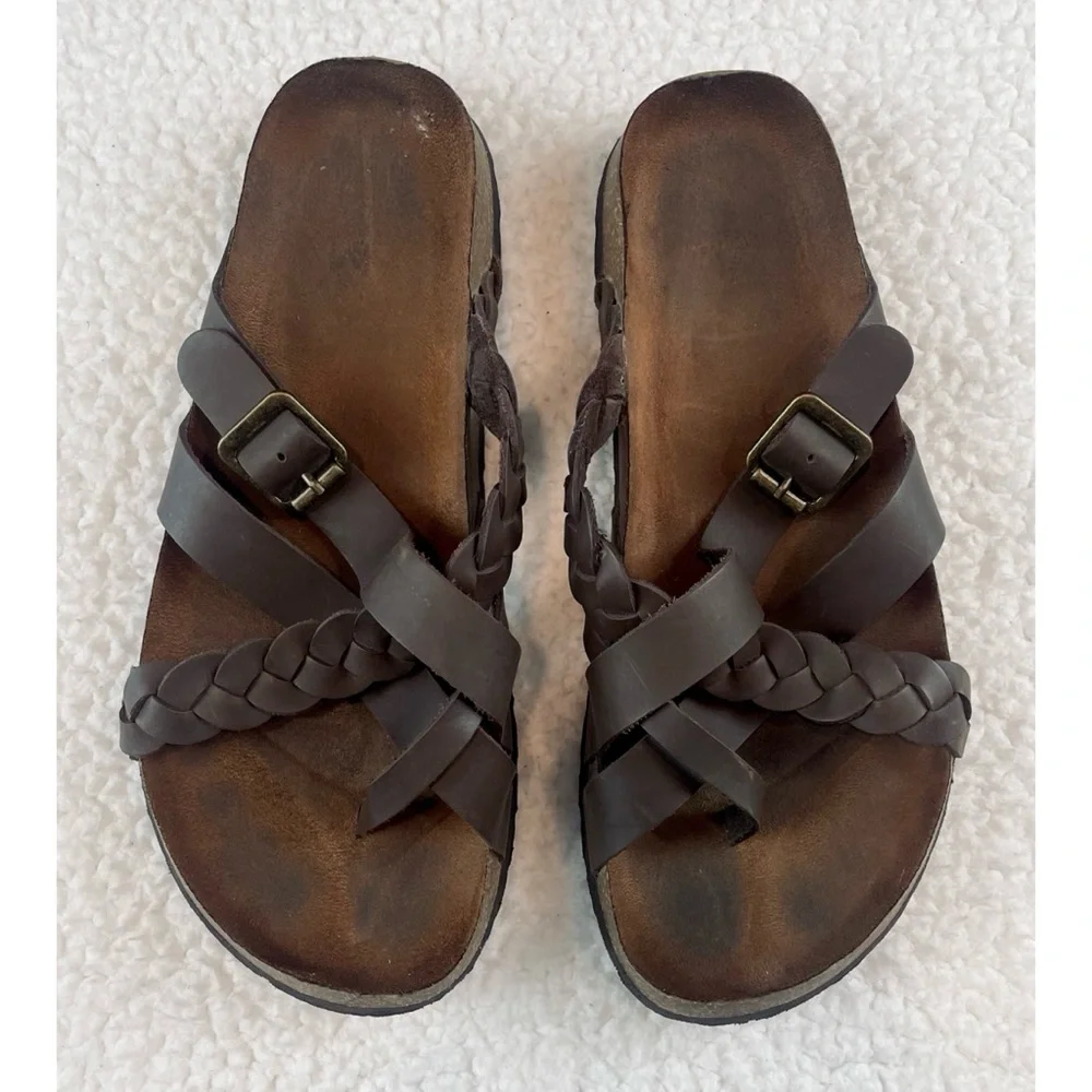 KOHL’S • Dark Brown Leather Strappy Criss-Cross Slide Sandals, 9 - Picture 2 of 16